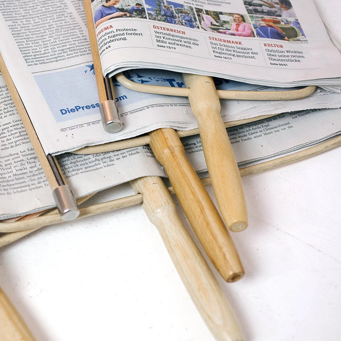 Living居家Formpoet  維也納咖啡館經典閱讀架 N.4｜自然原色